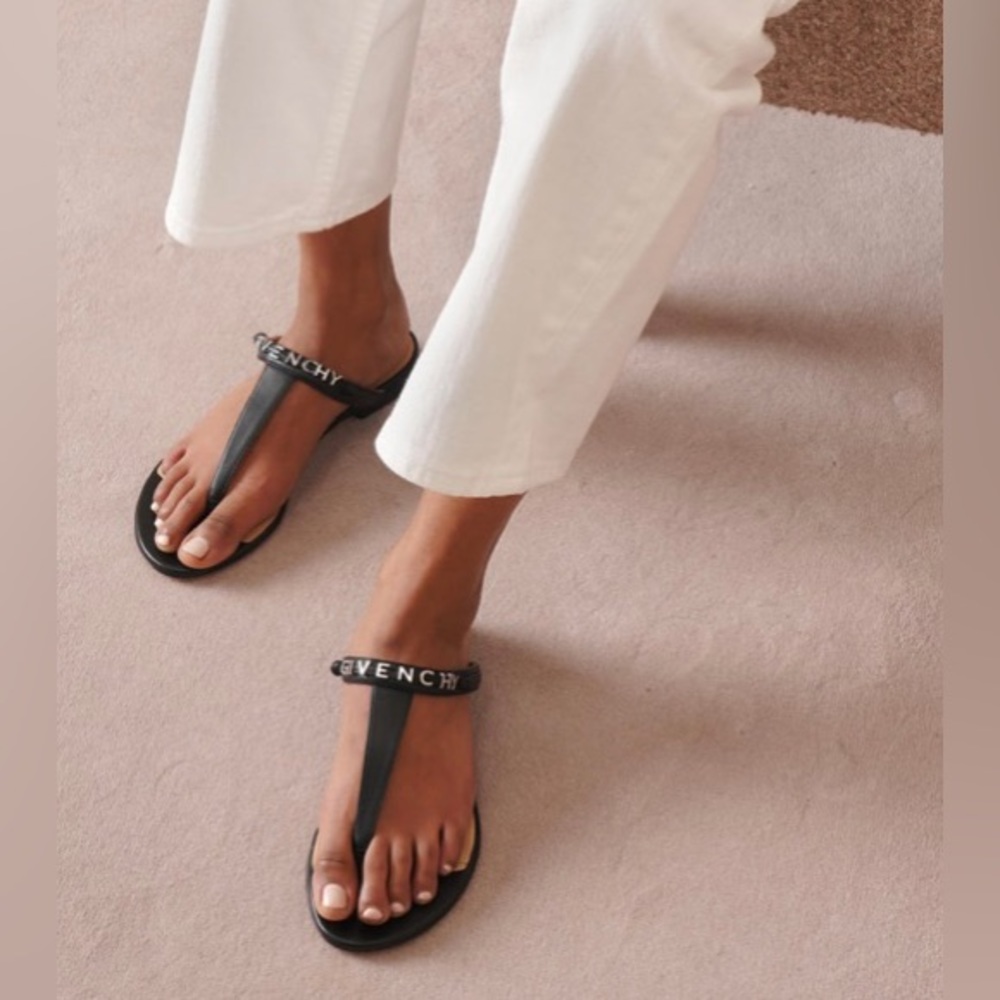 Givenchy Black Thong Sandal. New With Box. Size 6/EU 36.